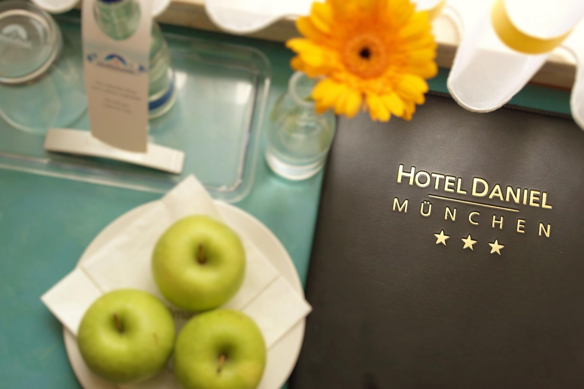 Hotel Daniel Munchen Bagian luar foto