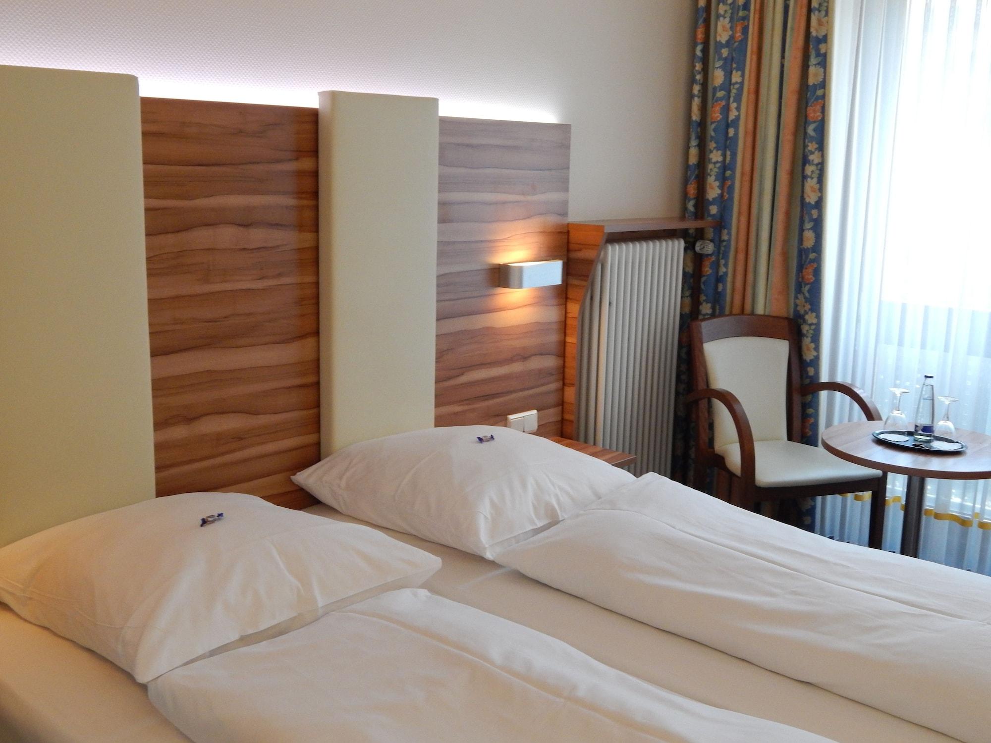 Hotel Daniel Munchen Bagian luar foto