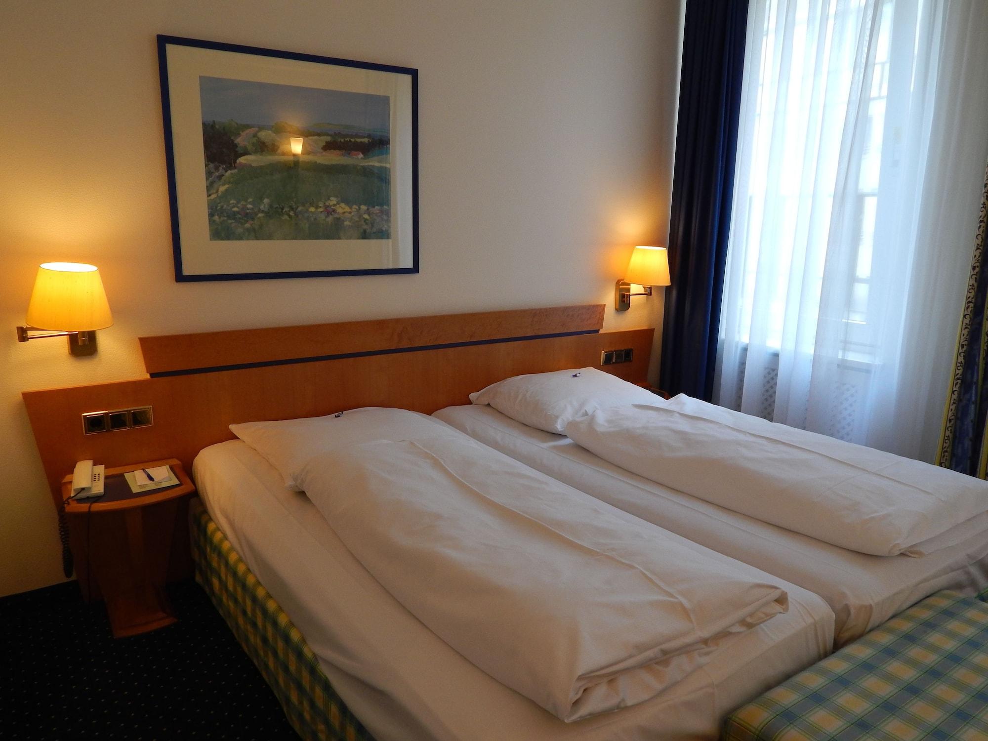Hotel Daniel Munchen Bagian luar foto