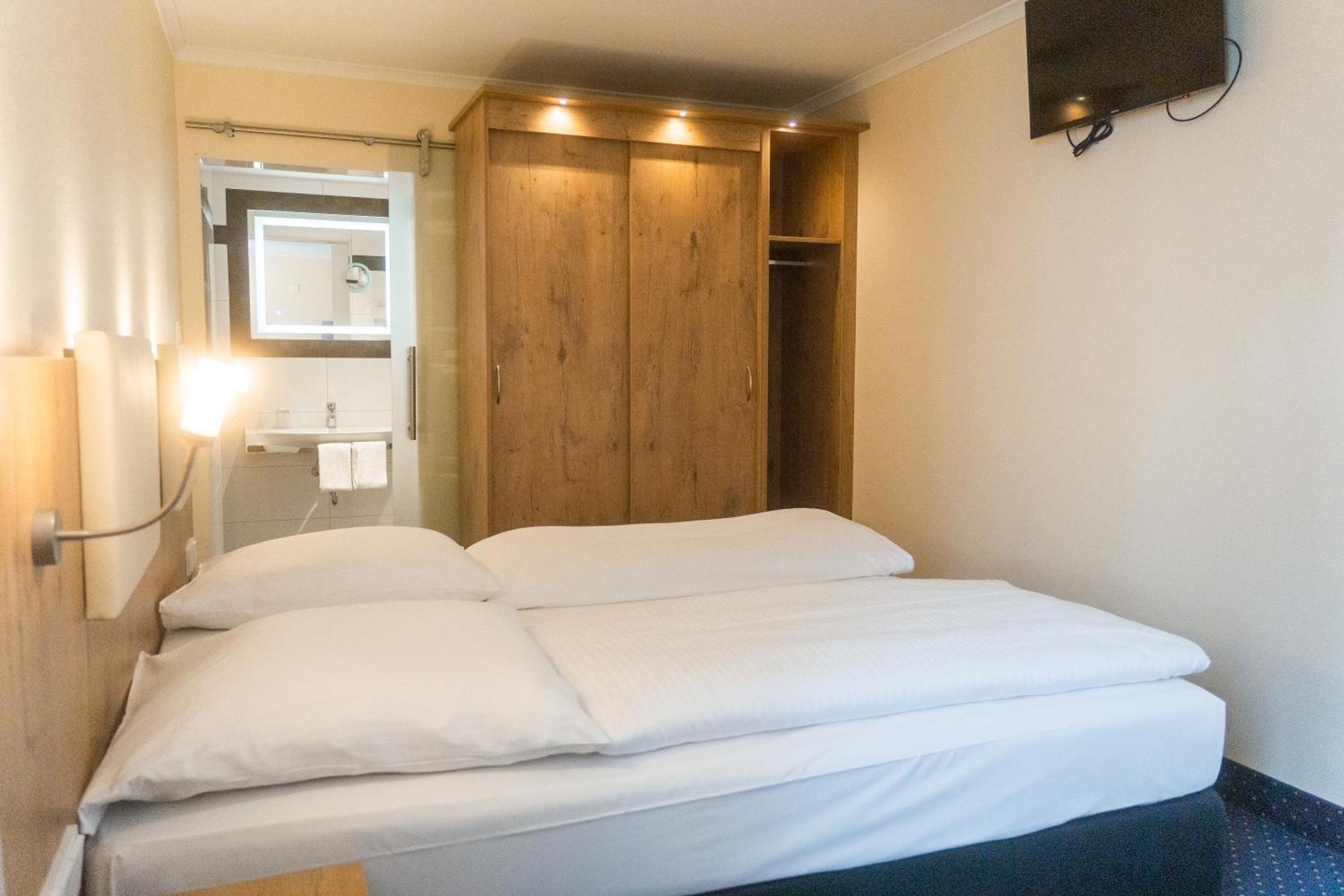 Hotel Daniel Munchen Bagian luar foto