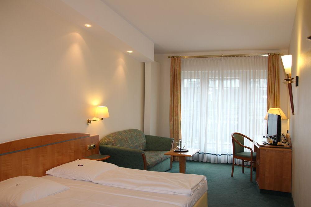Hotel Daniel Munchen Bagian luar foto