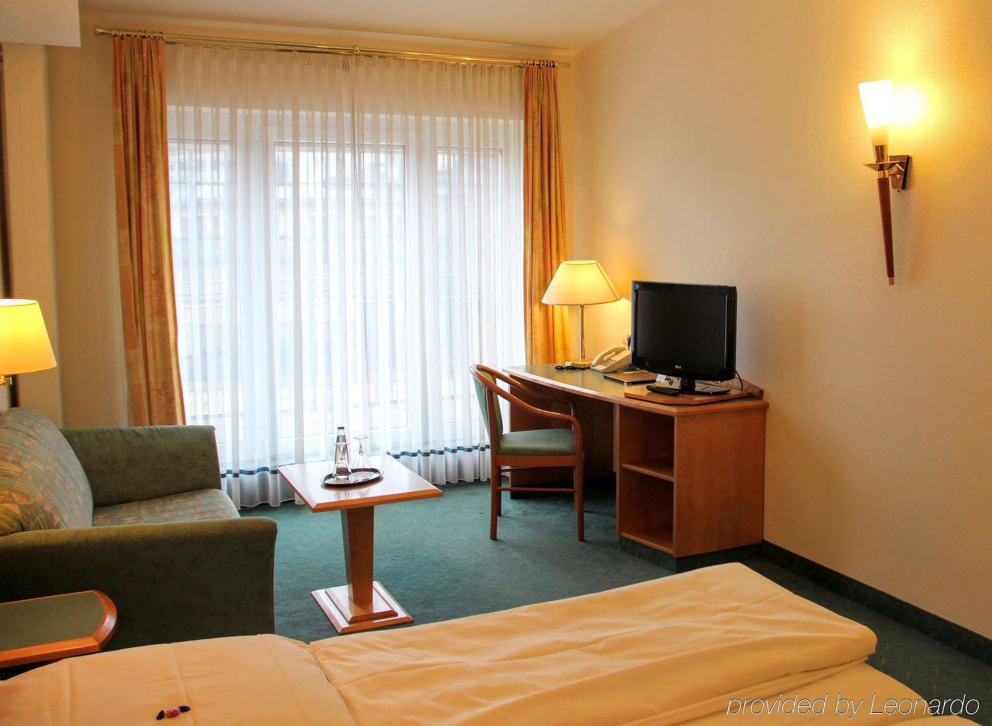 Hotel Daniel Munchen Bagian luar foto
