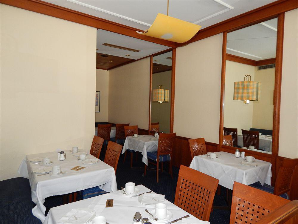 Hotel Daniel Munchen Bagian luar foto