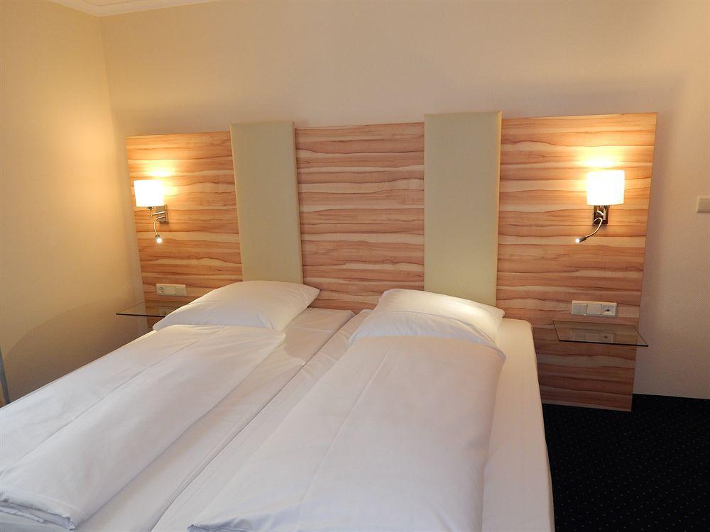 Hotel Daniel Munchen Bagian luar foto